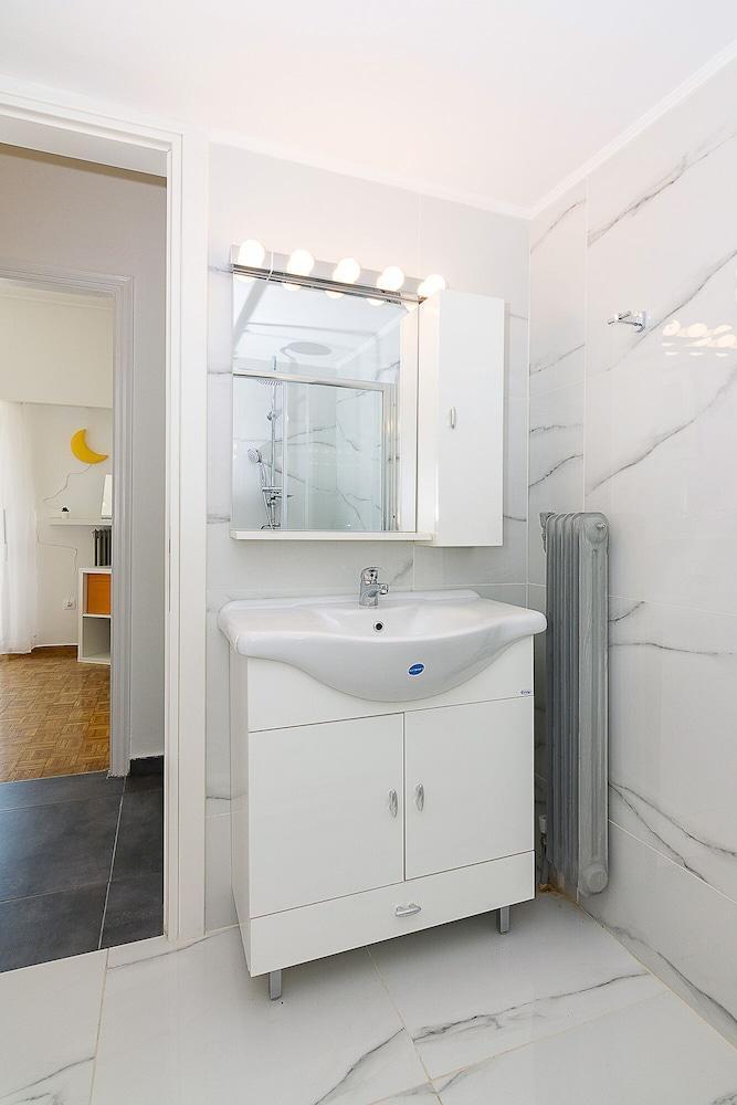 Brand New Stylish 2 Bedroom Apartment Athens Luaran gambar